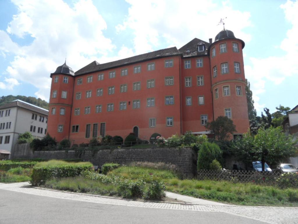 Hotel Gasthof Zum Engel - Gaestehaus Кюнцельзау Экстерьер фото